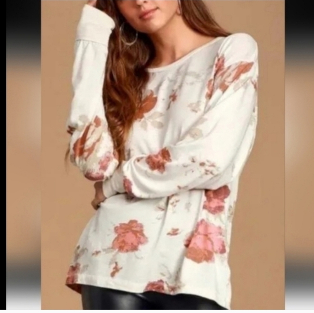 Free people we the free Arielle floral long sleeve top size medium Oversize
